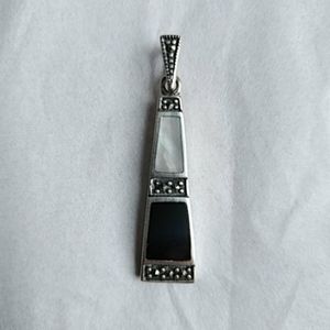 Mother of pearl and onyx silver pendant